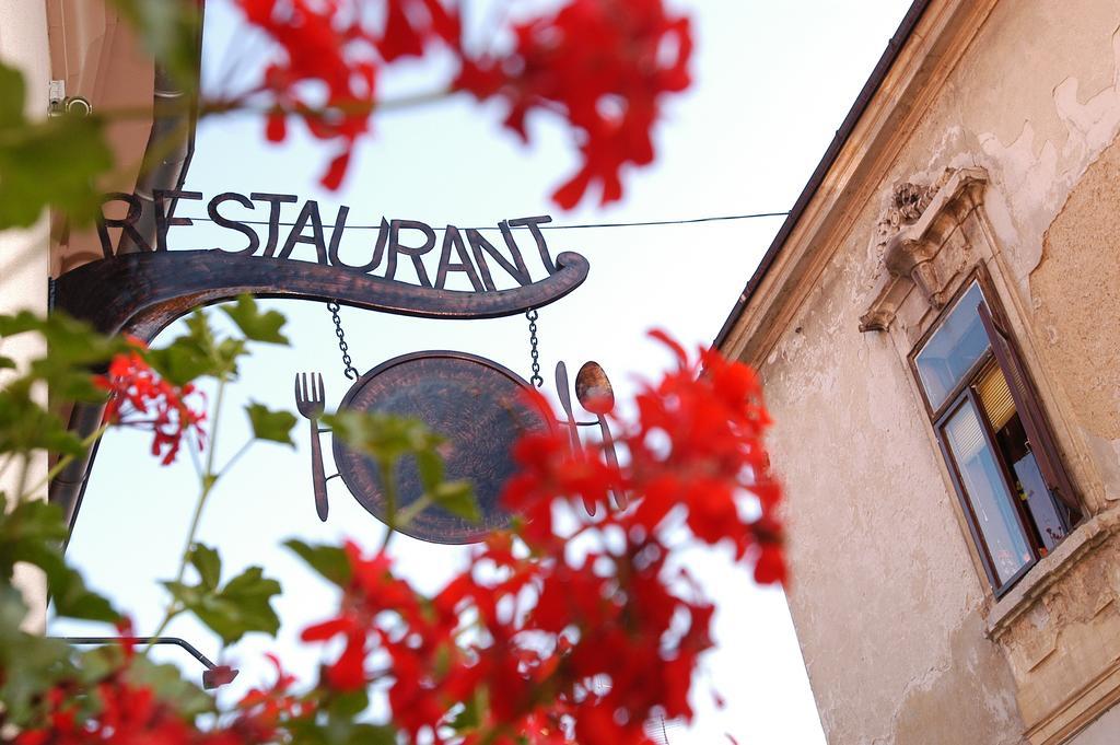 Erhardt Superior Rooms Sopron Kültér fotó